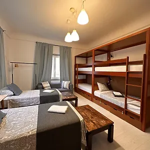 Ey Albergue